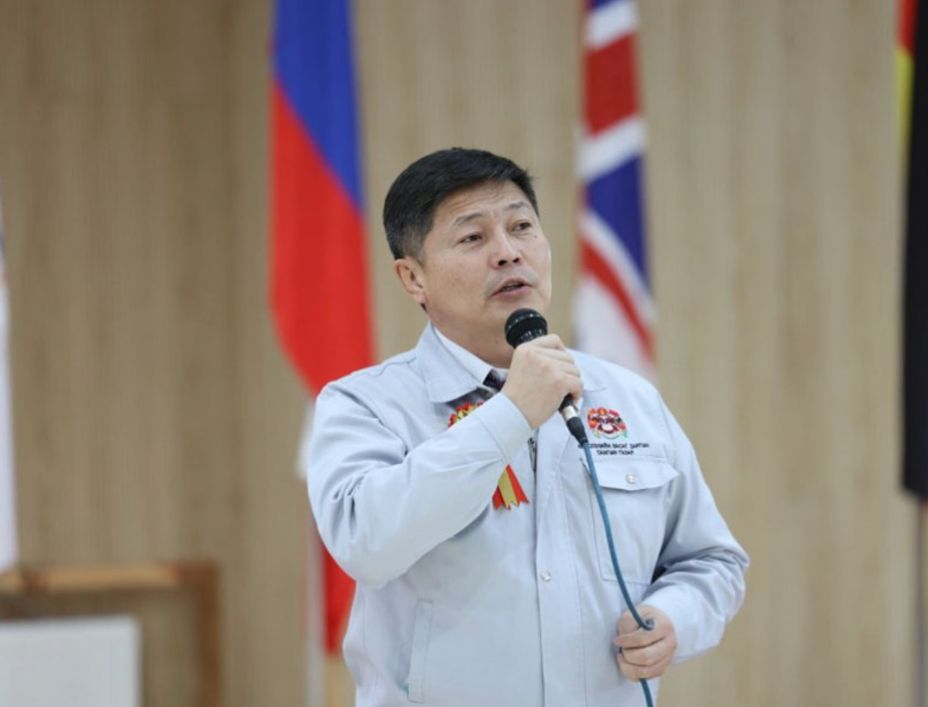 Ерөнхий боловсролын 23 дугаар сургууль усан бассейн бүхий спорт цогцолбортой анхны улсын сургууль боллоо